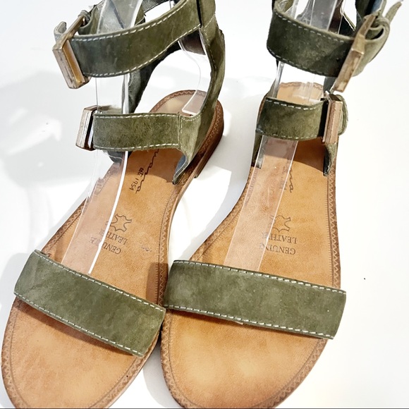 Green suede sandals 8 Nordstrom - Picture 2 of 5
